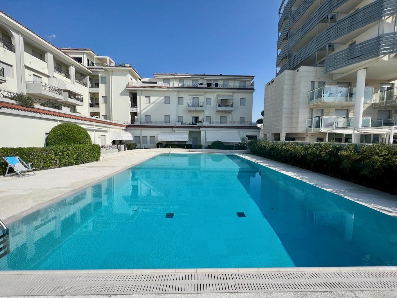 Bagni Miramare - Home Immobiliare Jesolo Eksteriør bilde
